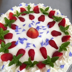 tort urodzinowy