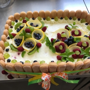 tort owocowy